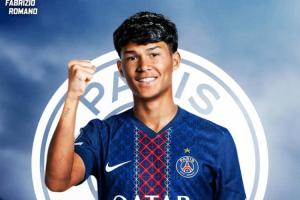 Here we go！罗马诺：巴黎签18岁巴萨中场德罗，转会费超600万欧_手机观看